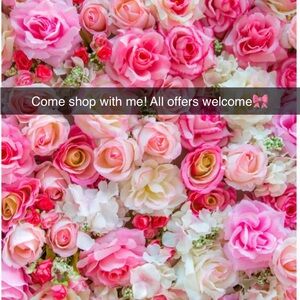 All offers welcome! Come shop with me 🎀